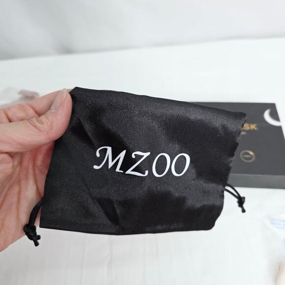 MZOO Sleep Mask for Side Sleeper Women Men, Eye Mask for Sleeping Light Blocking - Picture 5 of 11